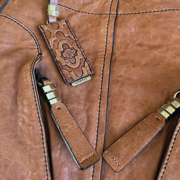 OrYANI Gwen 100% Leather Crossbody / Shoulder bag with handles. - Picture 2 of 14